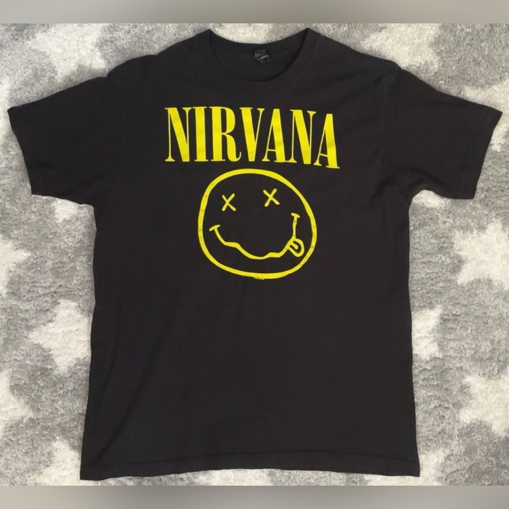 Nirvana Smiley Face Graphic T-Shirt Size Large Black 90’s Grunge Rock Band